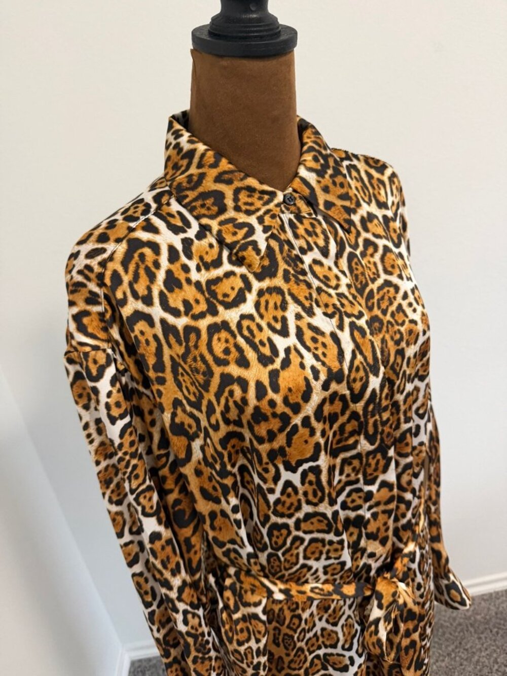 Boston Proper Long Sleeve Button Front Satin Animal Print Shirt Dress Size M - Picture 5 of 10